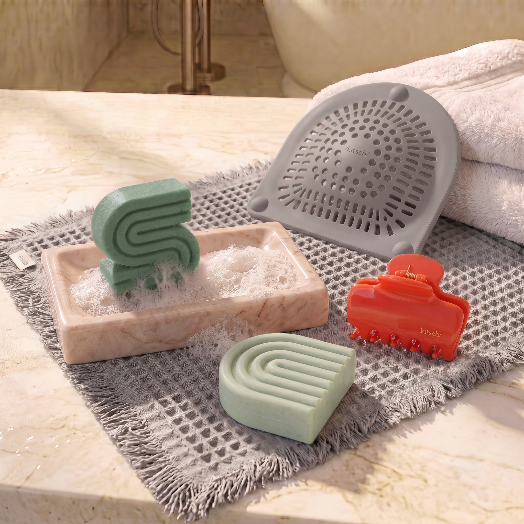 Kitsch-Summer-Welcome-Kit-RosemaryBiotin-Bars-1.png